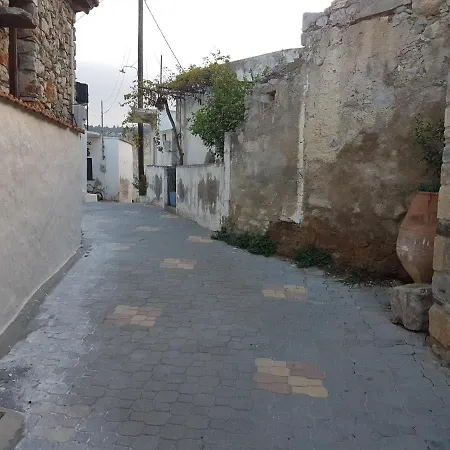 Jean's Cretan Holiday home Kalon Khorion