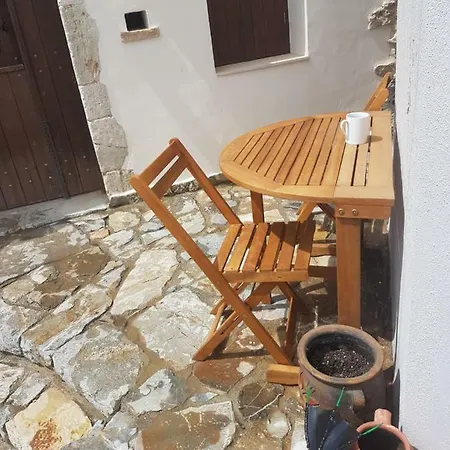 Jean's Cretan
