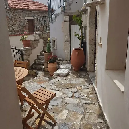 Jean's Cretan Holiday home